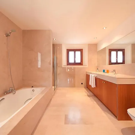 Vila Fantastic Fiol 3 Bedrooms Perfectly Located Between And Puerto *